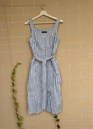 Сукня на ґудзиках mast have