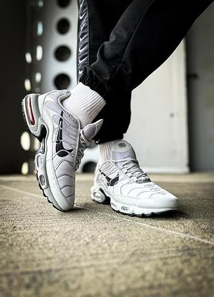 Кросівки в стилі nike air max plus