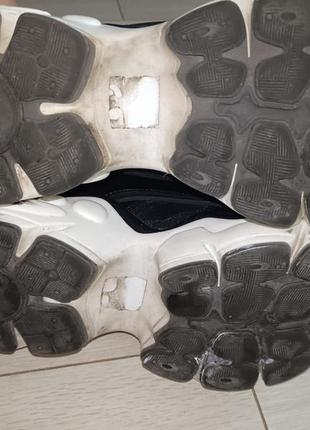 Масивні шкіряні кросівки