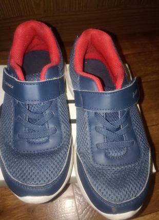Кросівки demix,