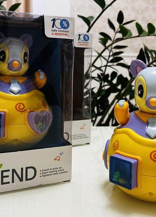 Неваляшка музична, світло,звук, розмір іграшки 12*13*18 см, у коробці 15*15*23 см