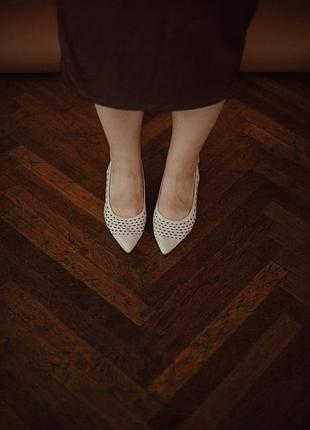 Продам мюлі, туфлі на маленькому підборі з перфорацію