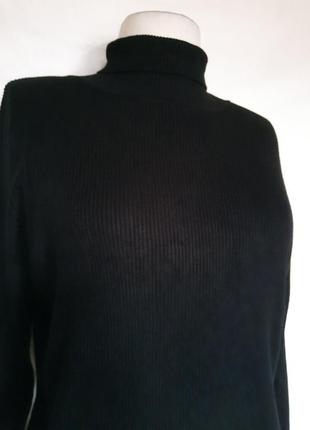 Жіночий чорний светр3 фото