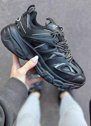Жіночі кросівки чорного кольору3 фото