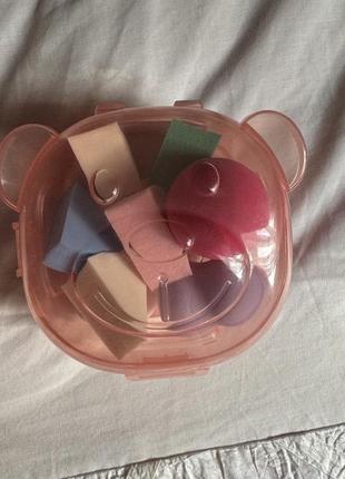 Спонжі для макіяжу