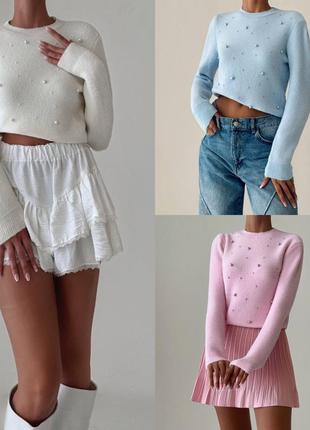 Ніжний жіночий светр