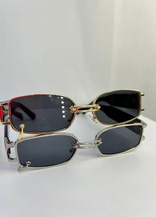 Солнцезащитные очки с кольцом modern черные с золотом5 фото