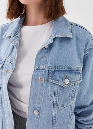 Крута жіноча джинсова оверсайз куртка missguided