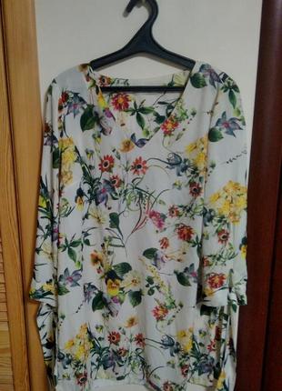 Блуза в квітковий прінт1 фото