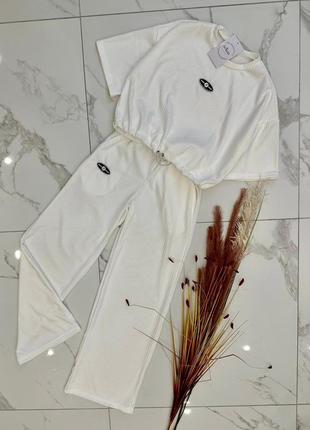 Модный костюм двойка на лето