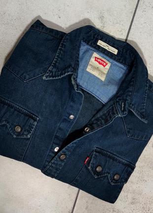 Жіноча модна бавовняна вінтажна сорочка levi's на ґудзиках у сірому кольорі розмір l