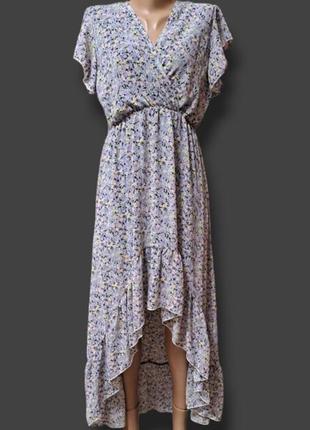 Асимметричное платье миди в мелкие цветочки1 фото