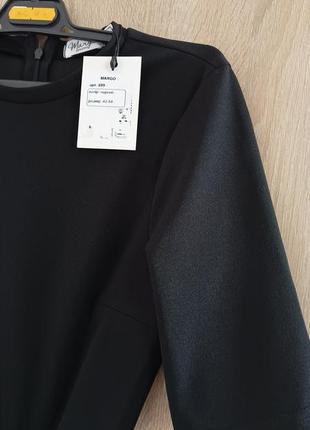 Облегающее, черное миди платье с драпировкой4 фото