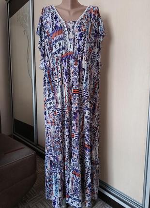 Еластична сукня у фіолетовий принт3 фото