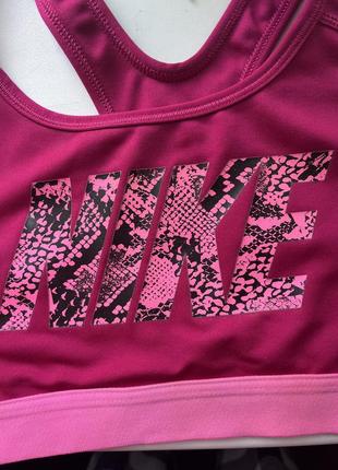 Спортивний топ nike