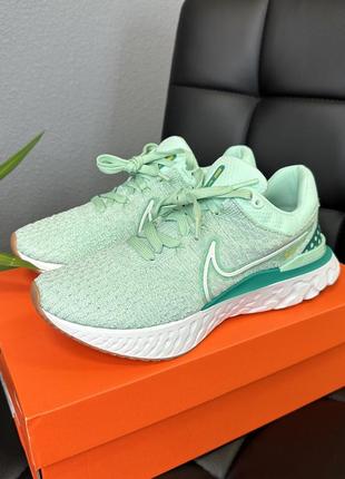 Жіночі кросівки nike react infinity run 3 flyknit оригінал1 фото