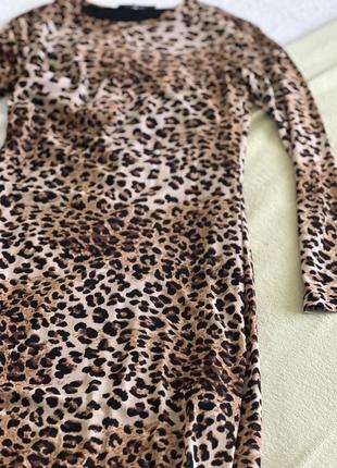 Эффектное леопардовое платье1 фото