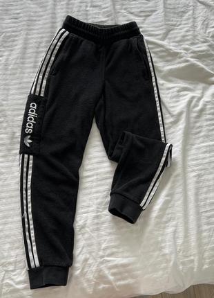 Спортивні штани adidas originals