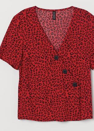 Блуза червона в анімалістичний принт h&m