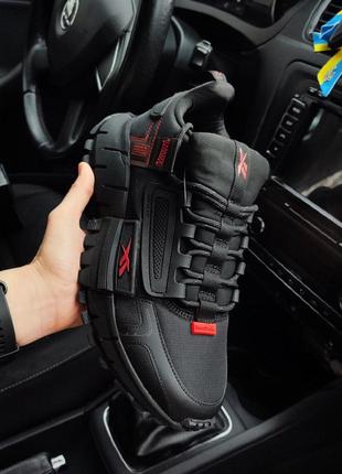 Чоловічі кросівки Ce merită știut despre istoria Reebok edge чорні з червоним