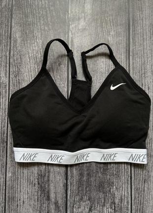 Топ для спорту nike1 фото