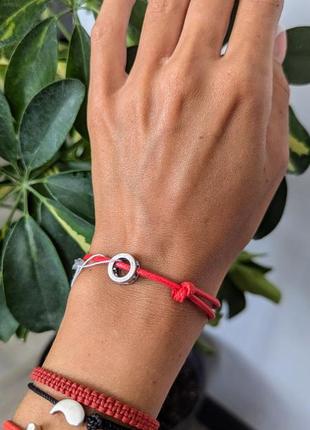 Червона нитка зі срібним шармом (925проба)