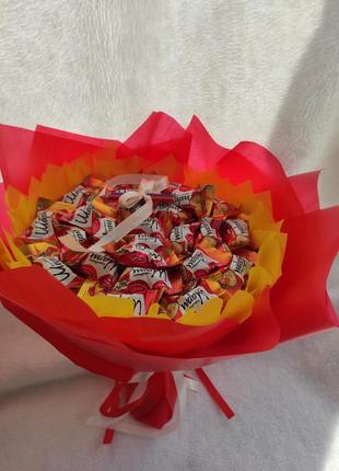 Букет з цукерок)