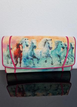 Кошелек из кожи ската