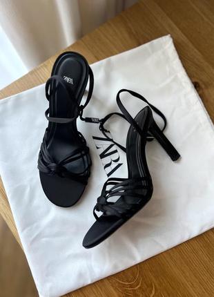 Босоножки черные zara босоножки зара