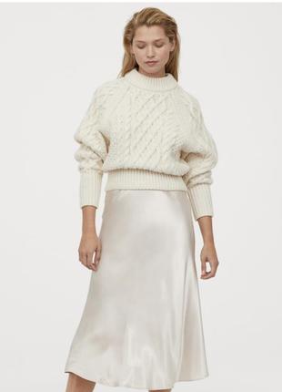 Атласна довга спідниця