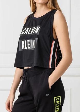 Классный топ кроп calvin klein