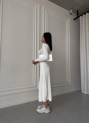 Трикотажное платье с ажурным узором