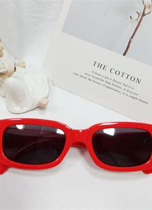 Червоні сонцезахисні окуляри з чорними лінзами жіночі чоловічі унісекс3 фото