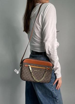 Жіноча сумка michael kors jet set large logo crossbody bag brown