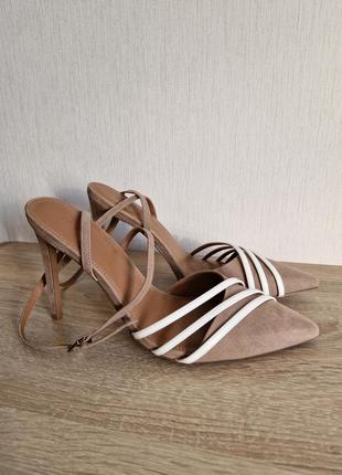 Туфлі asos