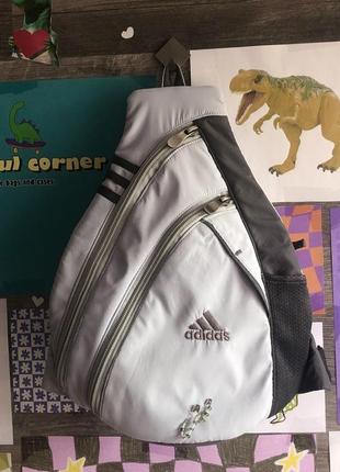Оригінальний рюкзак  через плече із однією лямкою ручної роботи adidas