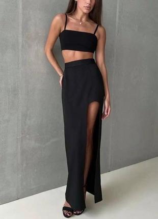 Юбка с вырезом