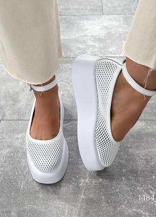 Туфлі «terna» з натуральної шкіри, перфорація в білому кольорі2 фото