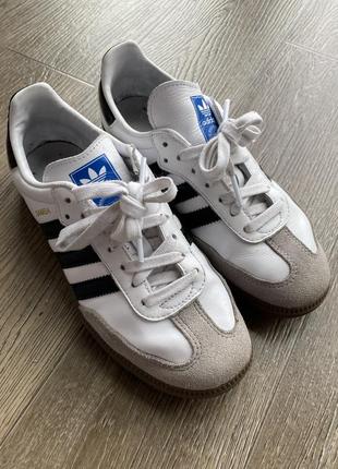 Adidas samba