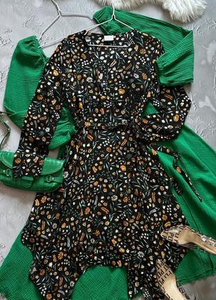 Изящное асимметричное платье в цветы2 фото