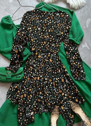 Витончена асиметрична сукня в квіти5 фото