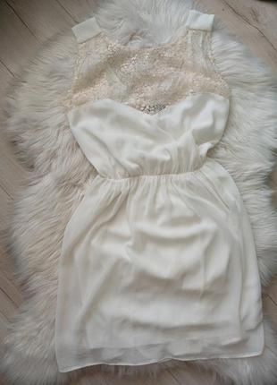 Нежное воздушное платье мини молочное с пайетками1 фото
