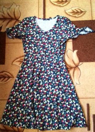 Платье 42 разм