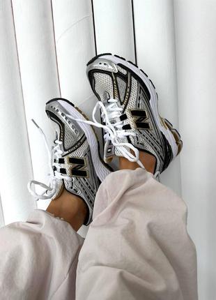 Розкішні жіночі кросівки топ🎁3 фото