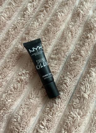 Матирующая база под макияж