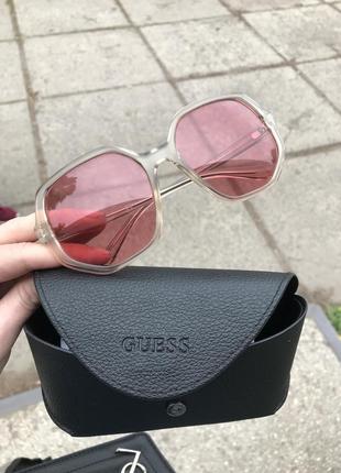 Оригинальные солнцезащитные очки guess1 фото