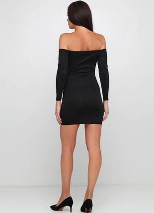 Платье черная короткая с открытыми цевьем2 фото