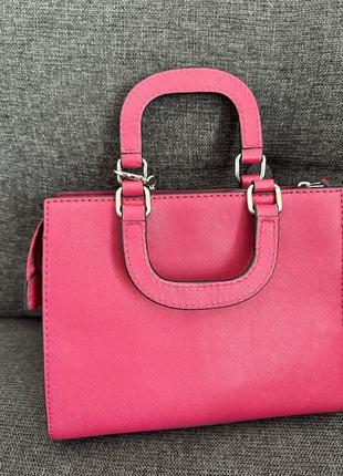 Яксраво рожева сумочка guess4 фото