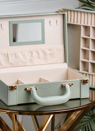 Скринька для прикрас прямокутна з ручкою hp47615t