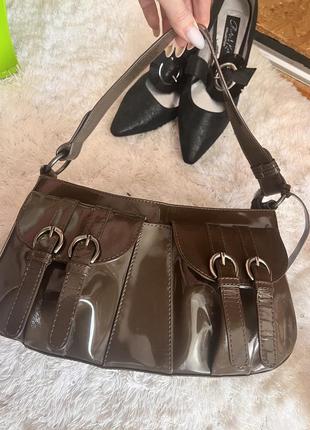 Трендова сумка шоколадна лакова шкіра